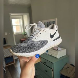 Nike Free Run Knit shoes